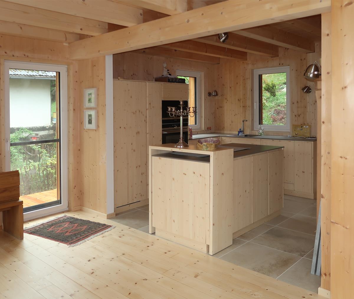 Küche im Holzhaus